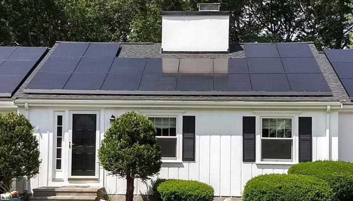 Residential home equipped with solar panels installed by Shinnova to reduce energy costs